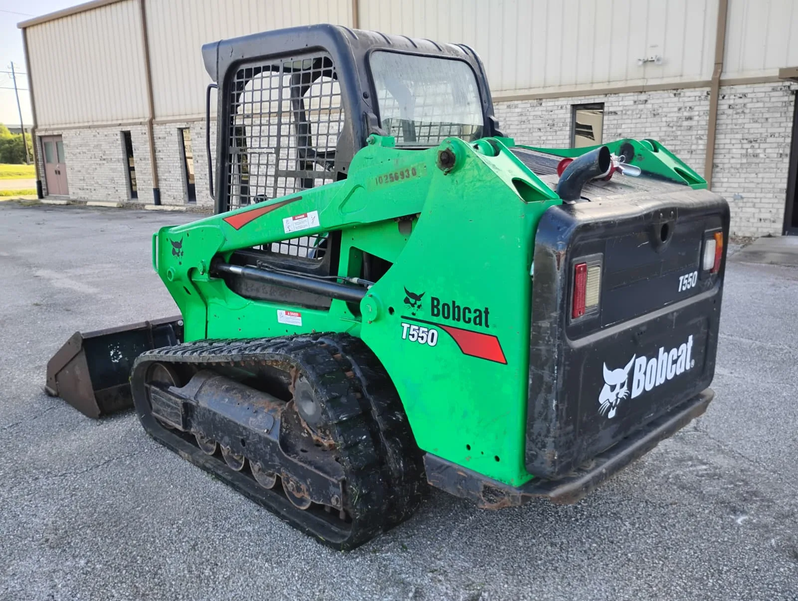 2020 Bobcat T550 Skid Steer view 4
