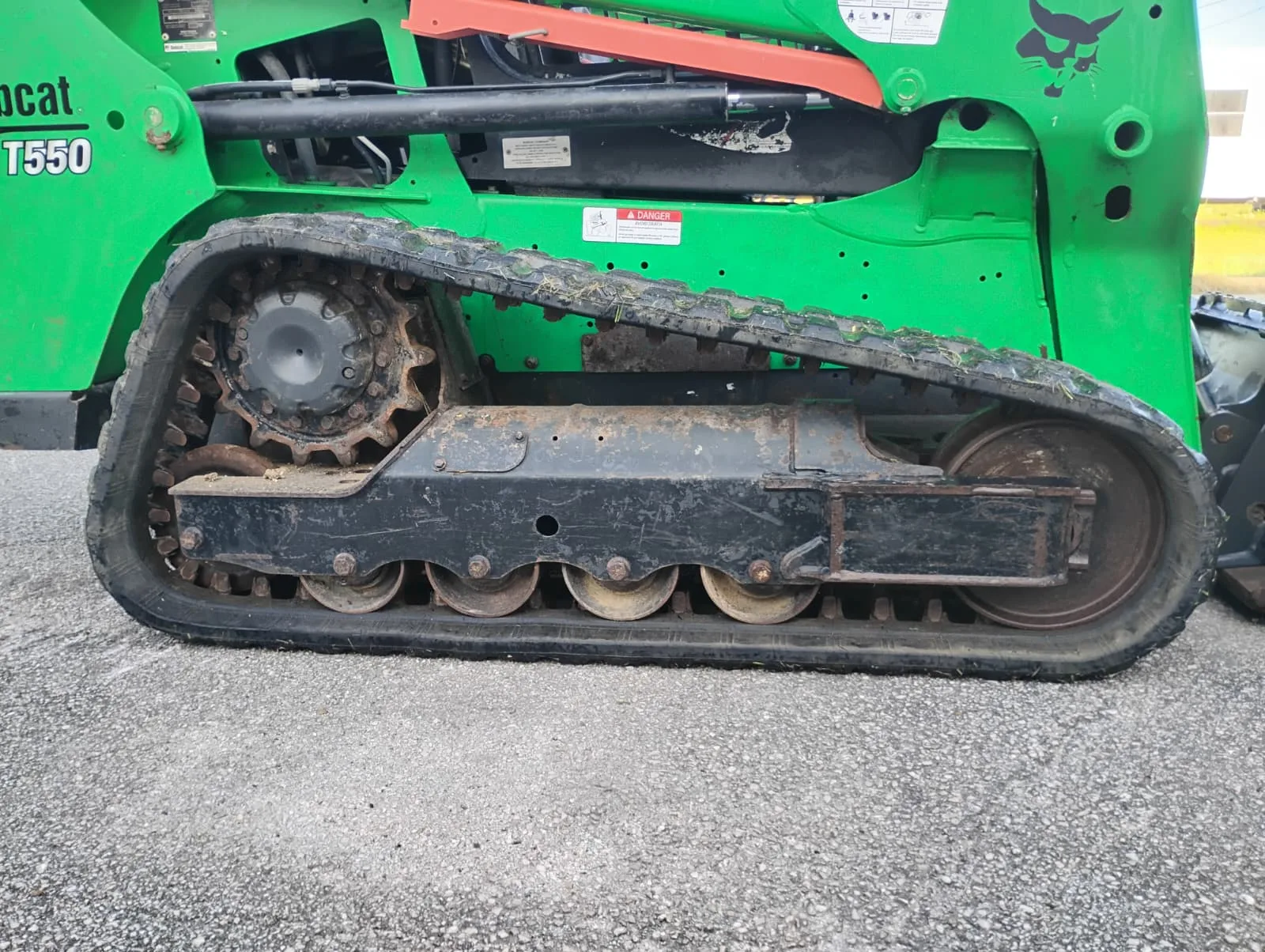 2020 Bobcat T550 Skid Steer view 11
