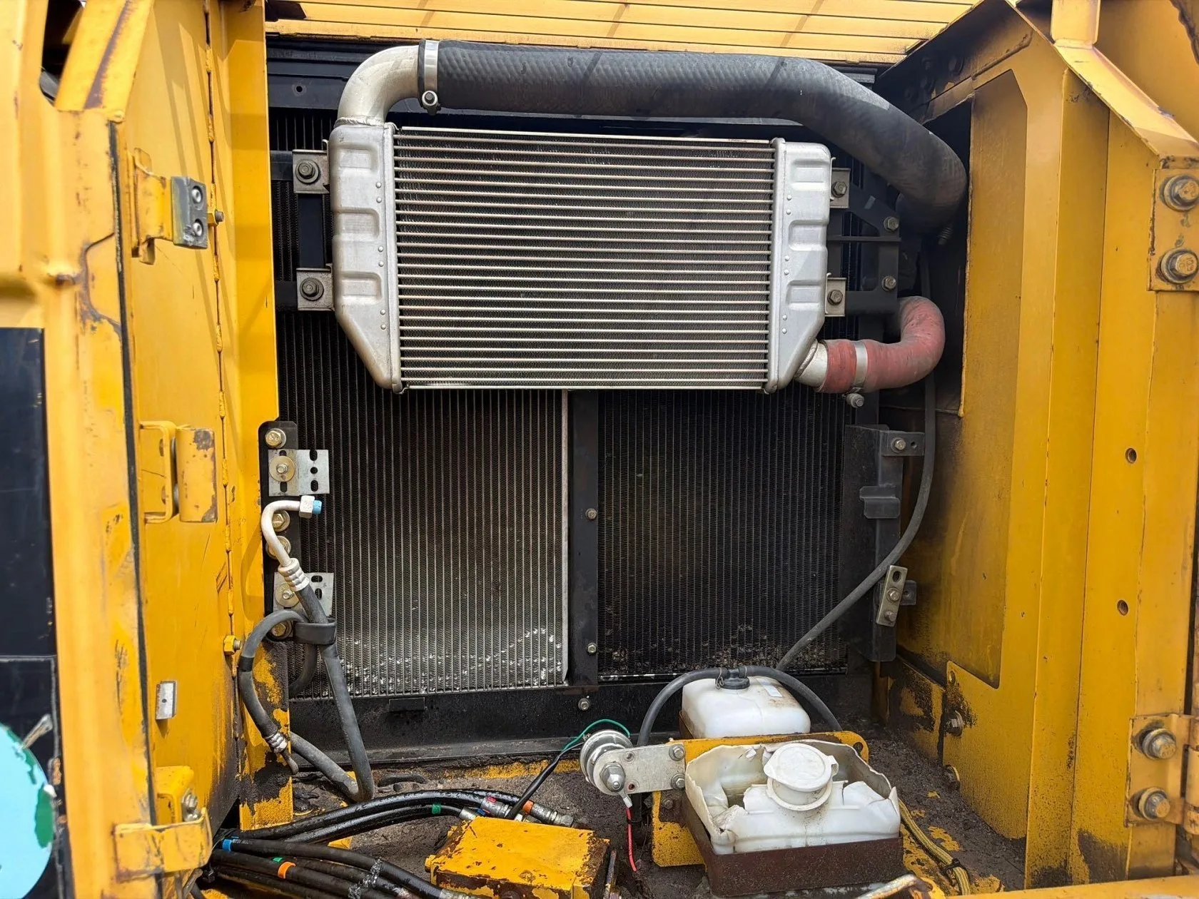 2003 Caterpillar 320CL Excavator view 8